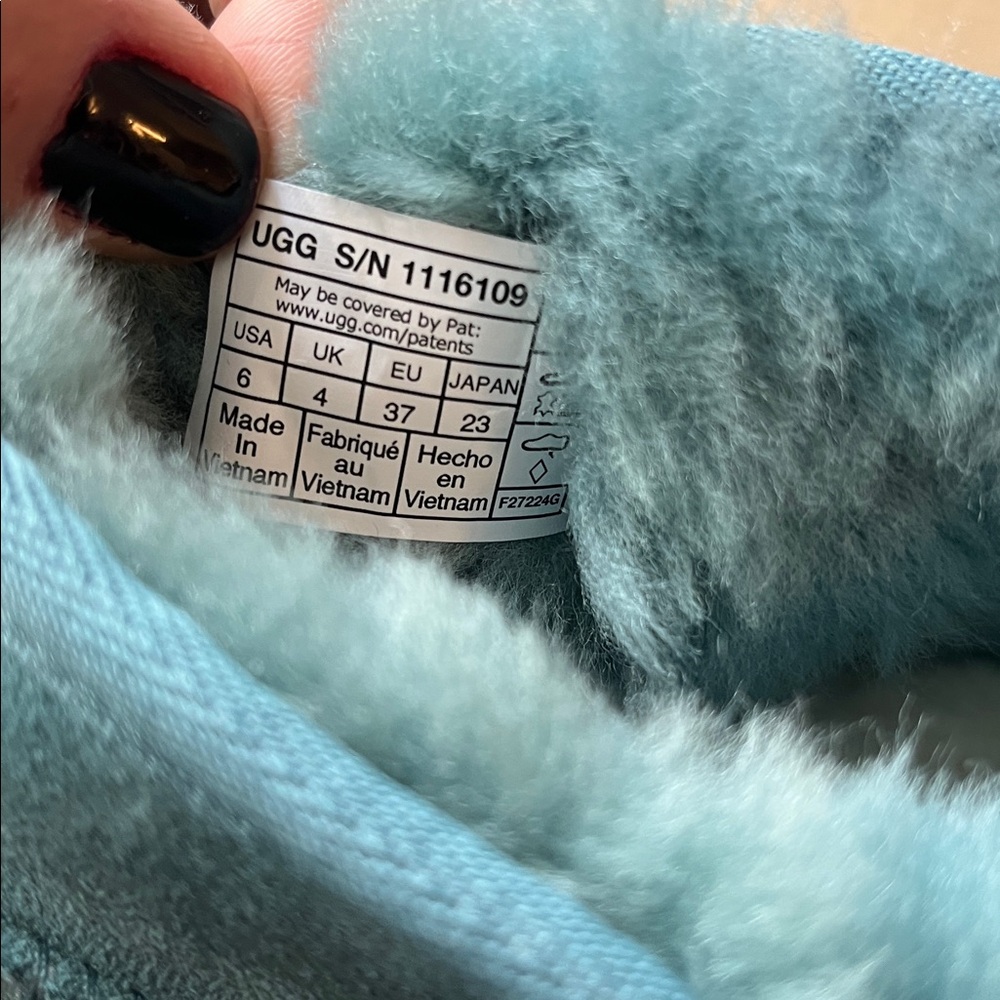 UGG classic ultra mini. Deep ice. Teal. Green. Blue. Womens size 6. New in box. - Picture 4 of 8